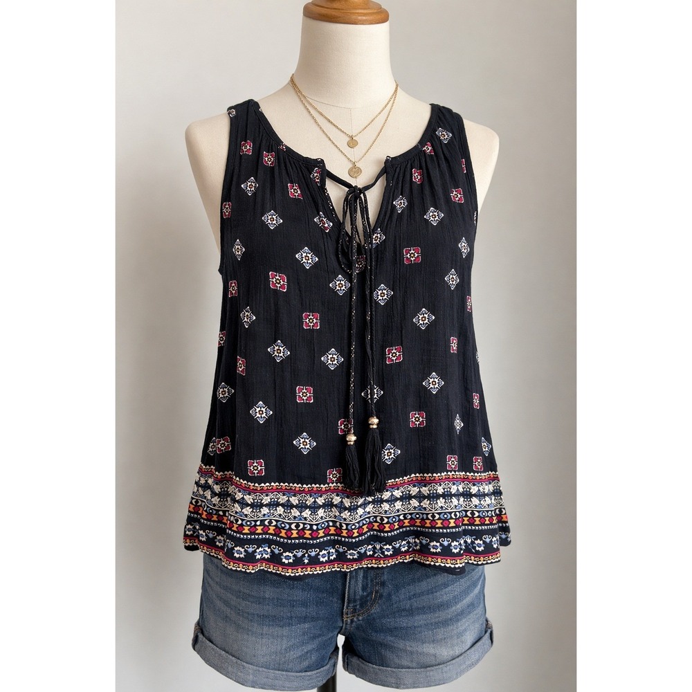 Unbranded Blouse Women XS Black Geometric Boho Sleeveless Tie Neck Tassel Top